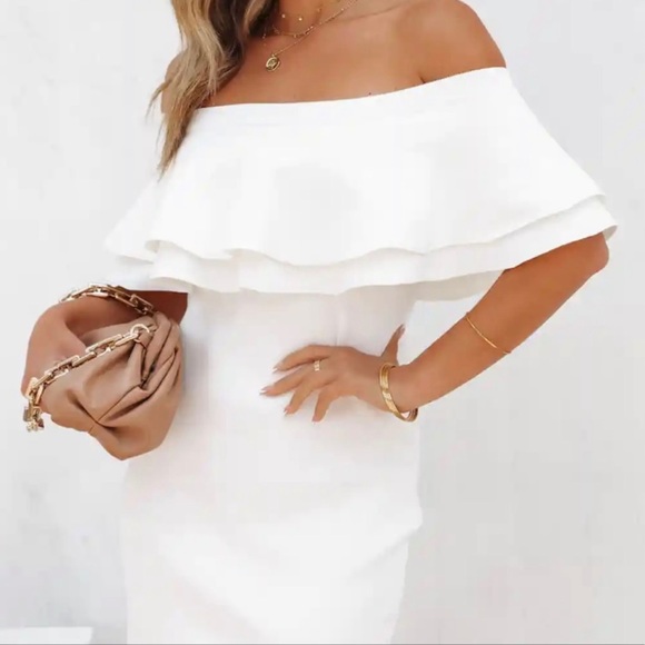 Vici Perla Off Shoulder Knit Bodycon Dress NWT - Picture 4 of 5